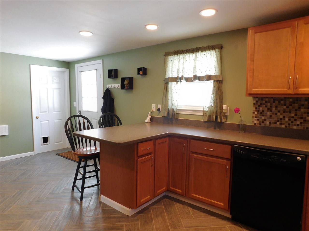 2503 County Road Windsor, VT 05089 - Photo 3 of 27