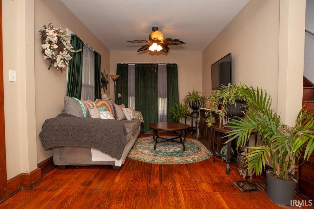 524 Pfeiffer Road Evansville, IN 47711 - Photo 2 of 18 Gallery Image 2