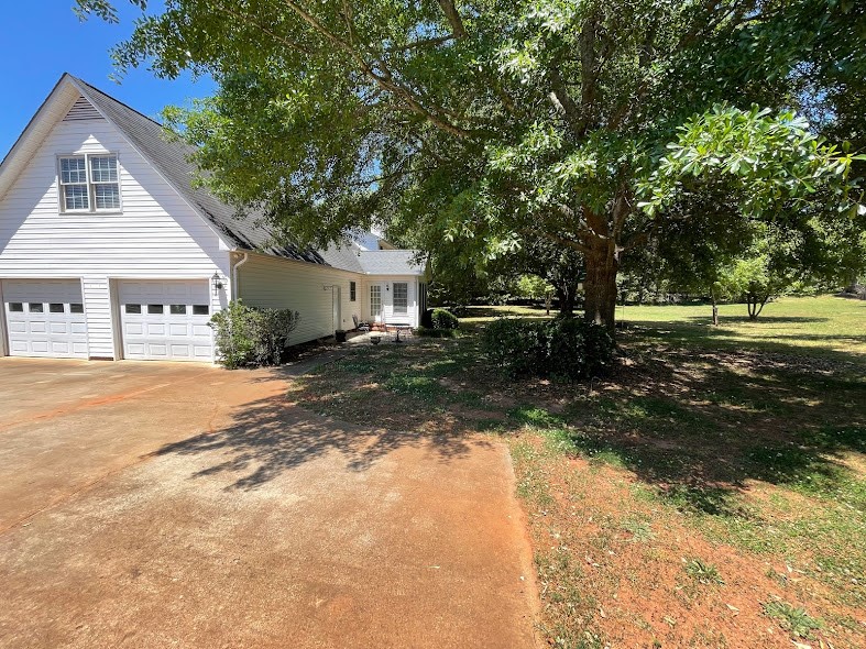 3527 Hopewell Road Anderson, SC 29621 - Photo 5 of 26 Large backyard and nicely shaded patio for family