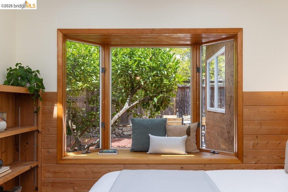 287 Purdue Avenue Kensington, CA 94708 - Photo 51 of 60 Expansive bay window with a wood-finish frame and deep sill