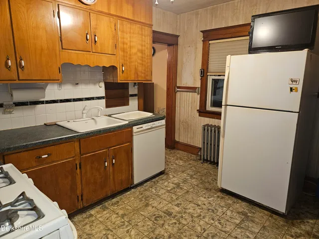 $219,000 | 269 2nd Street, Pittsfield, MA 01201