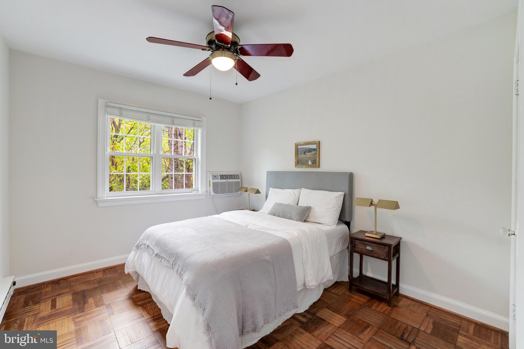 3754 Gunston Road, Unit 904 Alexandria, VA 22302 - Photo 19 of 27 Gallery Image 19