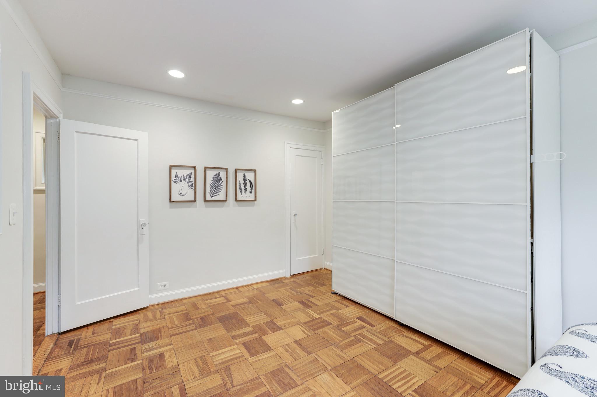 3754 Gunston Road, Unit 904 Alexandria, VA 22302 - Photo 23 of 27 Gallery Image 23