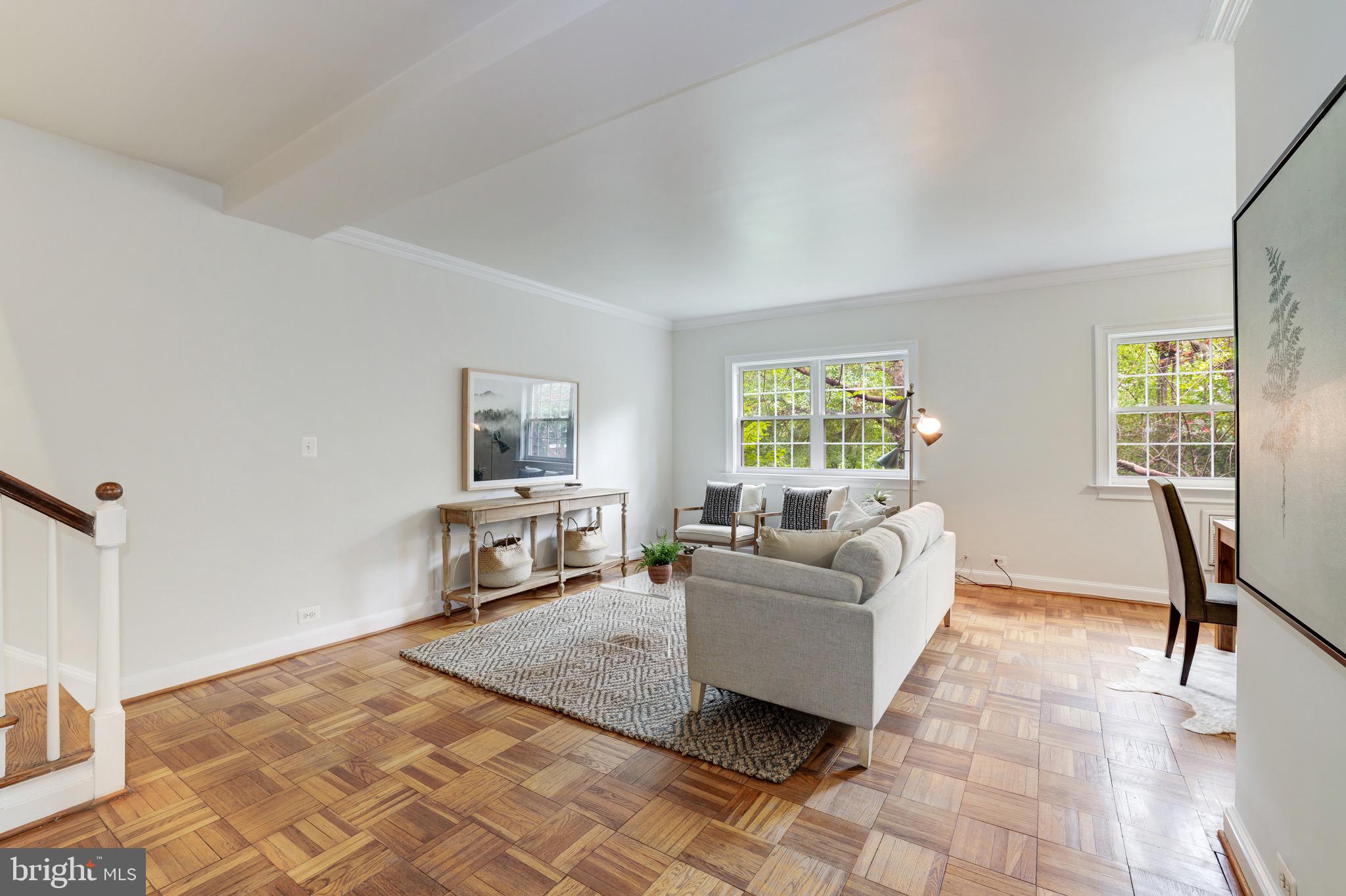 3754 Gunston Road, Unit 904 Alexandria, VA 22302 - Photo 6 of 27 Gallery Image 6