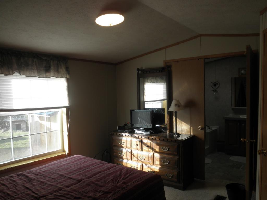 73 3rd Street Lancaster, NH 03584 - Photo 3 of 13