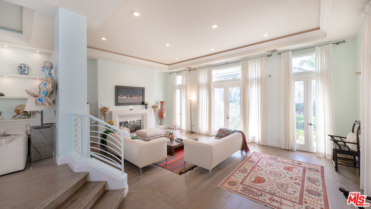 129 Channel Pointe Court Marina del Rey, CA 90292 - Photo 10 of 49
