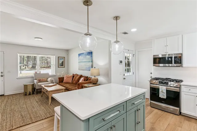 $850,000 | 907 Mallery Street, St. Simons Island, GA 31522