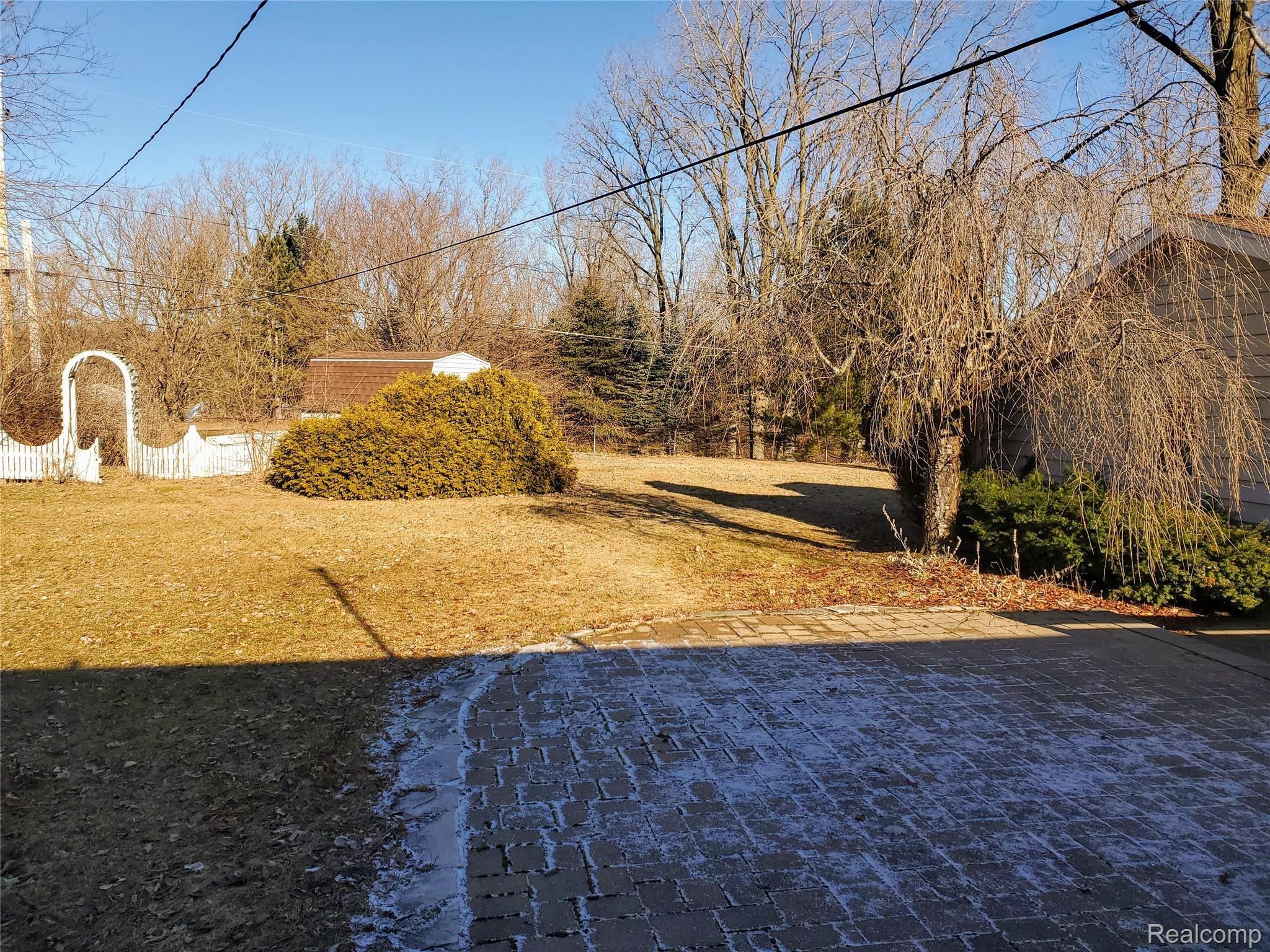 8387 East Baldwin Road Goodrich, MI 48438 - Photo 3 of 26 Baldwin Backyard and Brick Patio.jpg