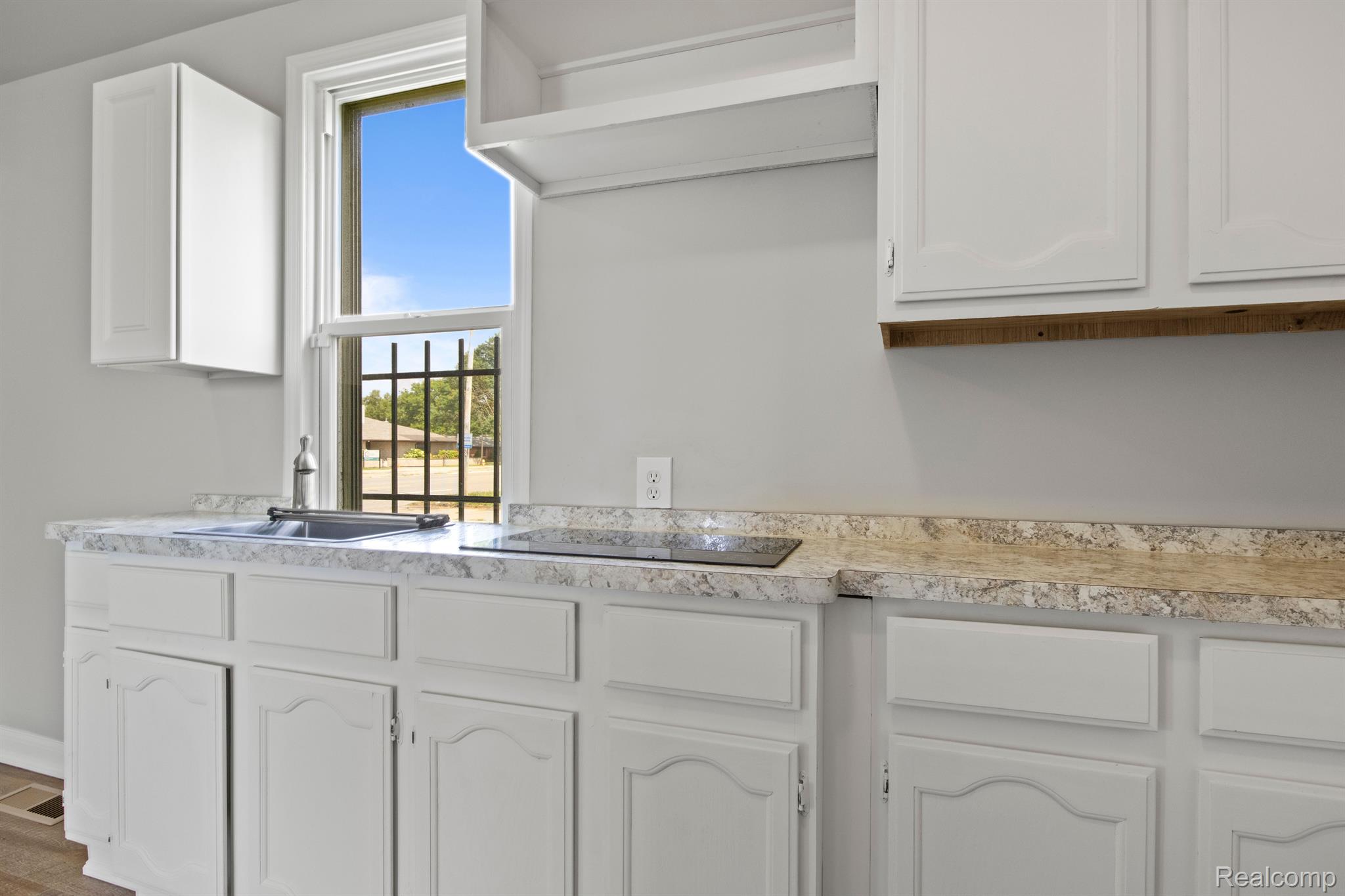4519 Inkster Road Inkster, MI 48141 - Photo 4 of 24