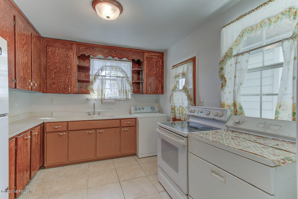 991 Otis Road Jacksonville, FL 32220 - Photo 14 of 26 Kitchen