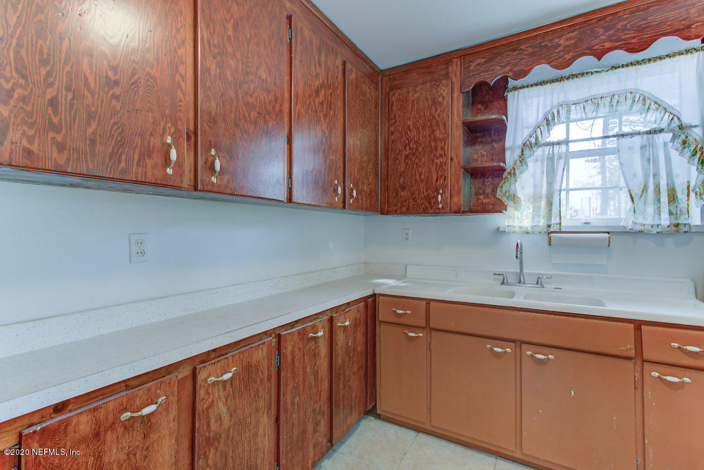 991 Otis Road Jacksonville, FL 32220 - Photo 15 of 26 Kitchen