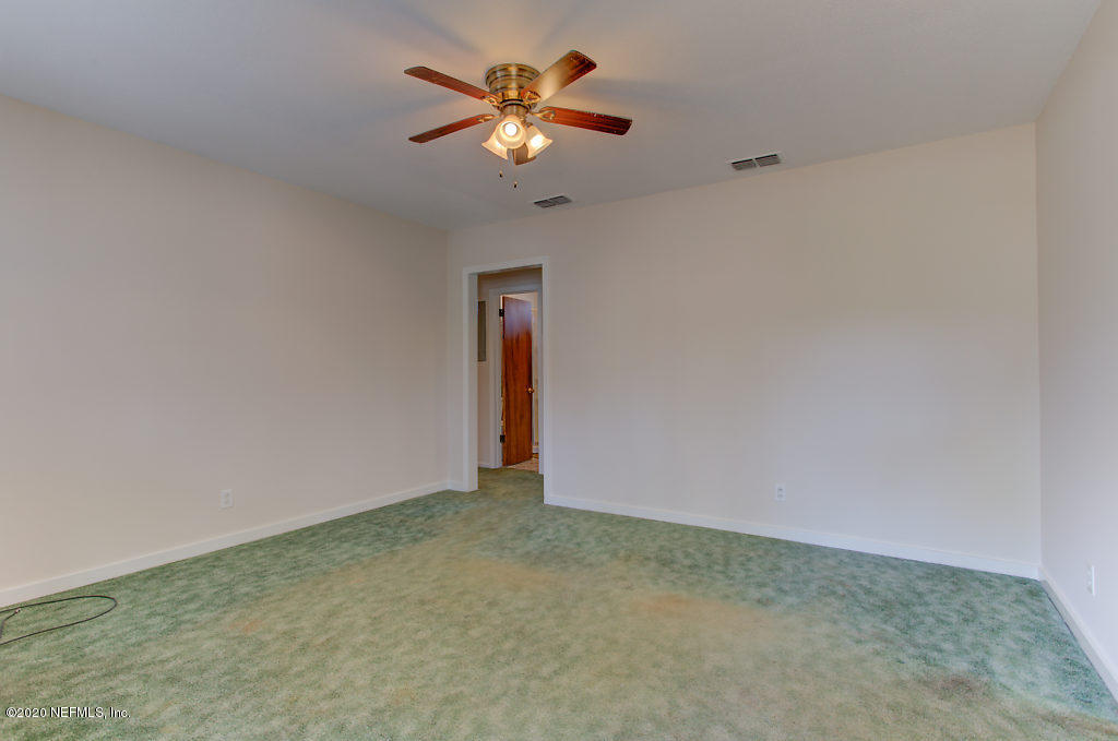 991 Otis Road Jacksonville, FL 32220 - Photo 10 of 26 Living Room