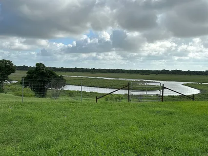 $2,760,000 | 290 Henry Garza Lane, Tivoli, TX 77990