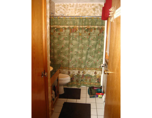 22 Albion Road Billerica, MA 01821 - Photo 19 of 26 a bathroom with a shower