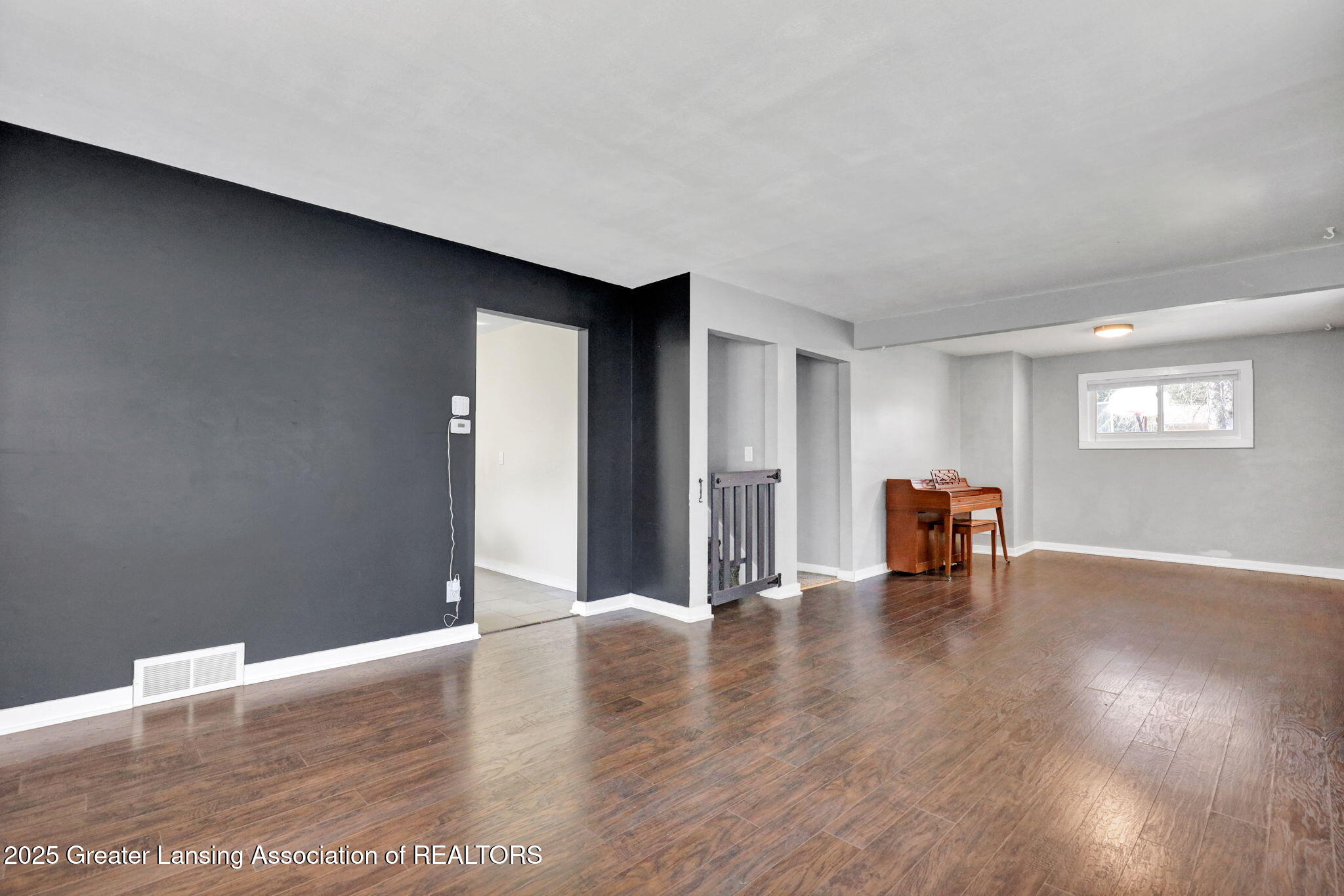 3239 County Line Road East Lansing, MI 48823 - Photo 10 of 43 14-web-or-mls-Open Ended Media-15