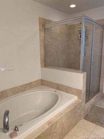 $450,000 | 3330 Northeast 190th Street, Unit 1818, Aventura, FL 33180