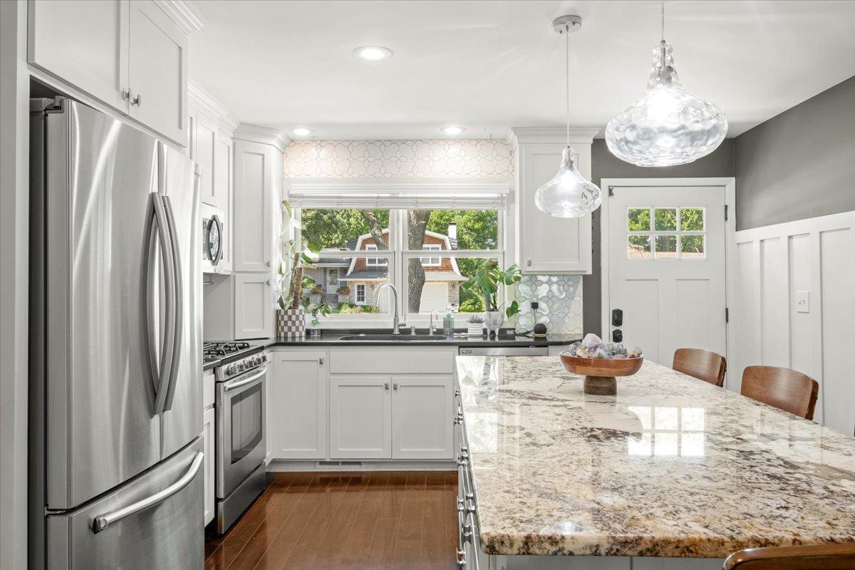 3341 Decatur Lane St. Louis Park, MN 55426 - Photo 6 of 33 Gallery Image 6