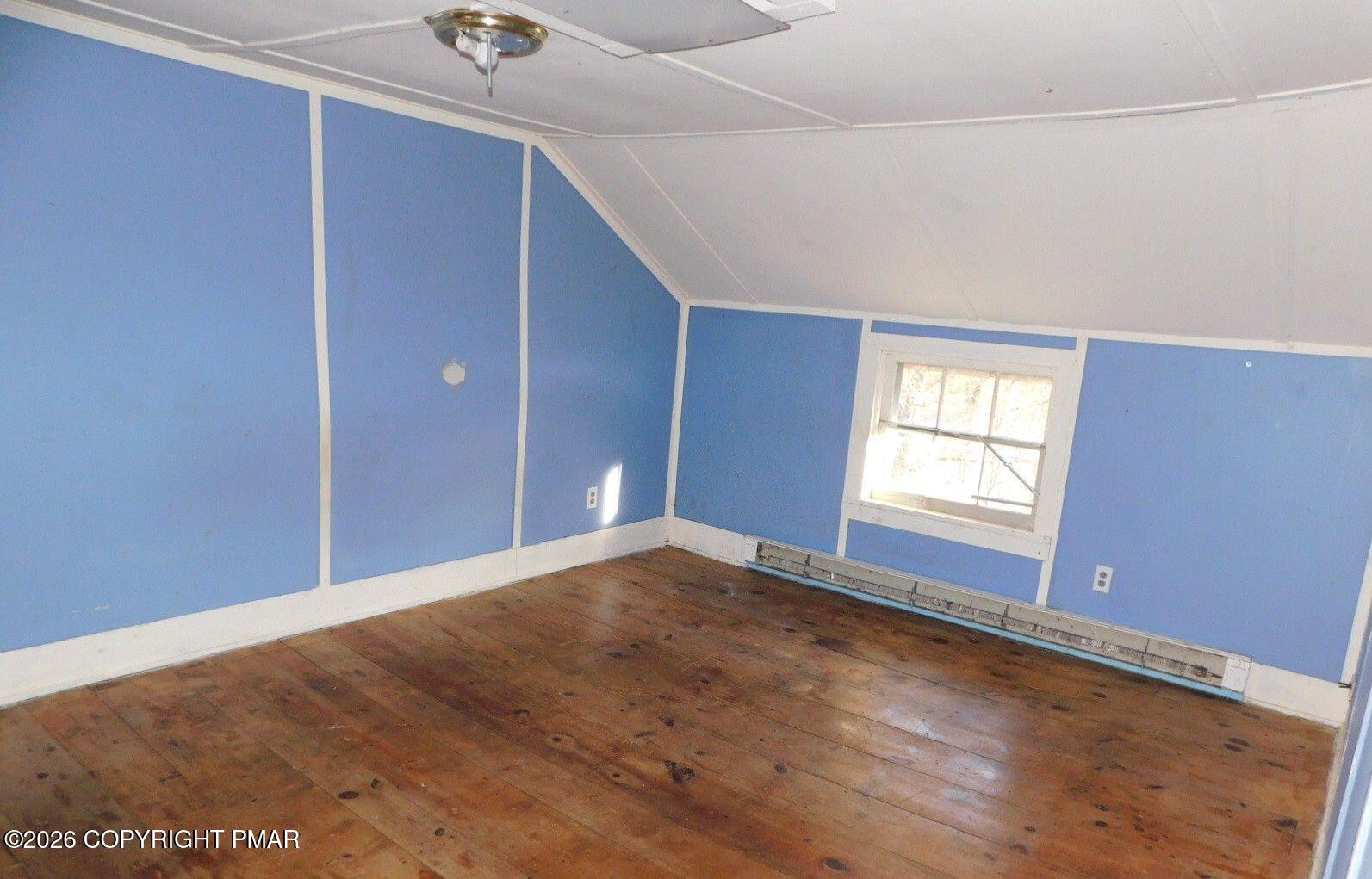 565 River Road East Stroudsburg, PA 18301 - Photo 4 of 10 IMG_9841