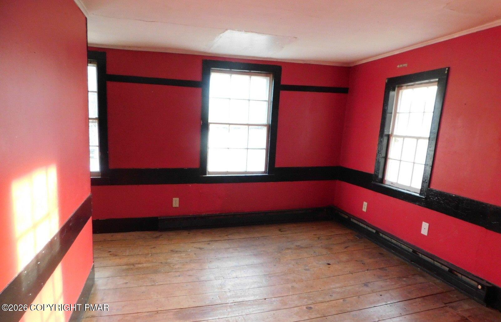 565 River Road East Stroudsburg, PA 18301 - Photo 5 of 10 IMG_9839