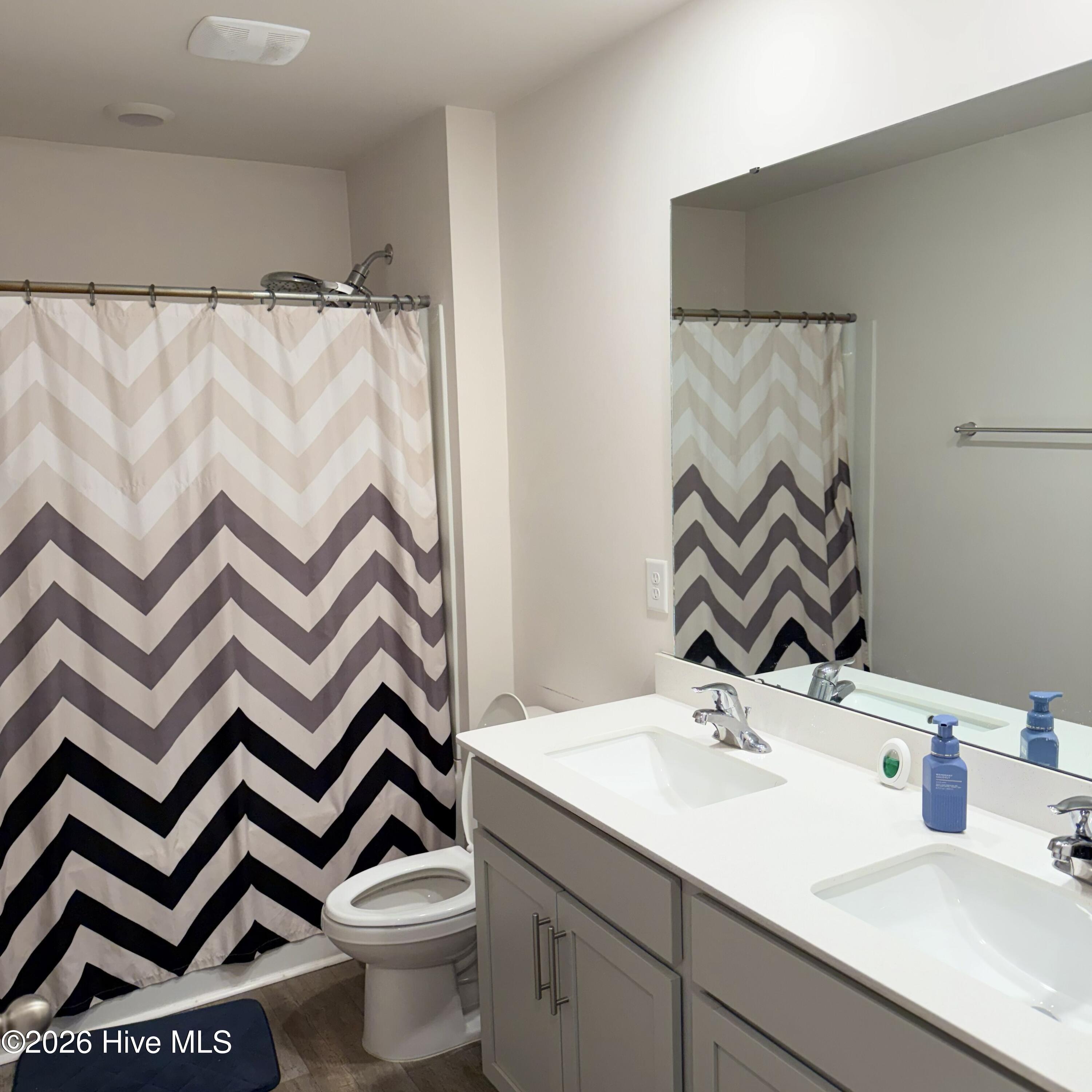 4080 Debbie Drive Ayden, NC 28513 - Photo 18 of 27 Bathroom 3