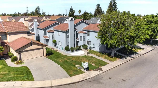 $999,999 | 3661 La Mancha Place, Turlock, CA 95382