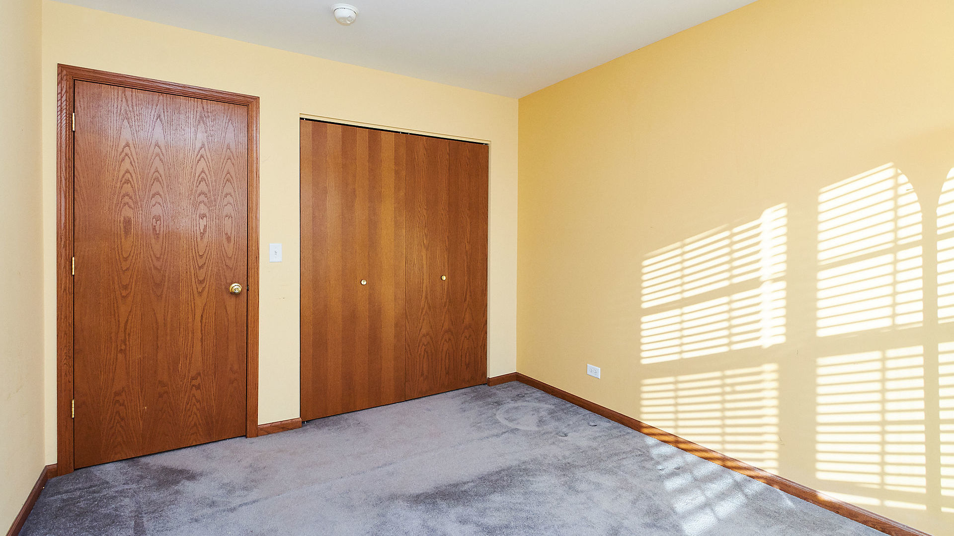 1989 West Cobblestone Road, Unit 1989 Romeoville, IL 60446 - Photo 31 of 51 a view of a room with a large window