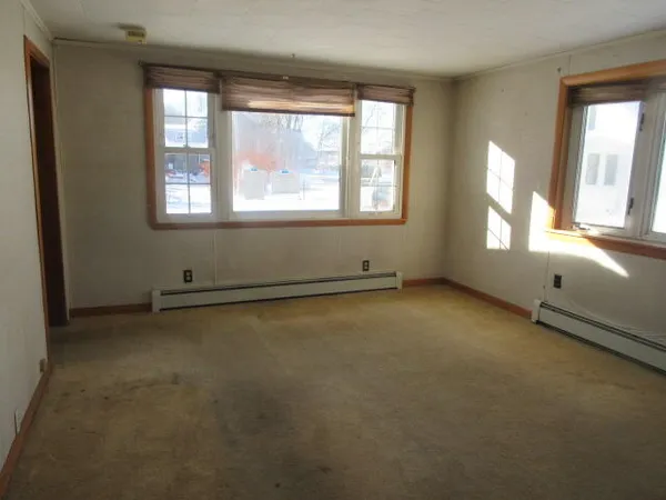 $189,900 | 8 Gibbons Court, Brewer, ME 04412