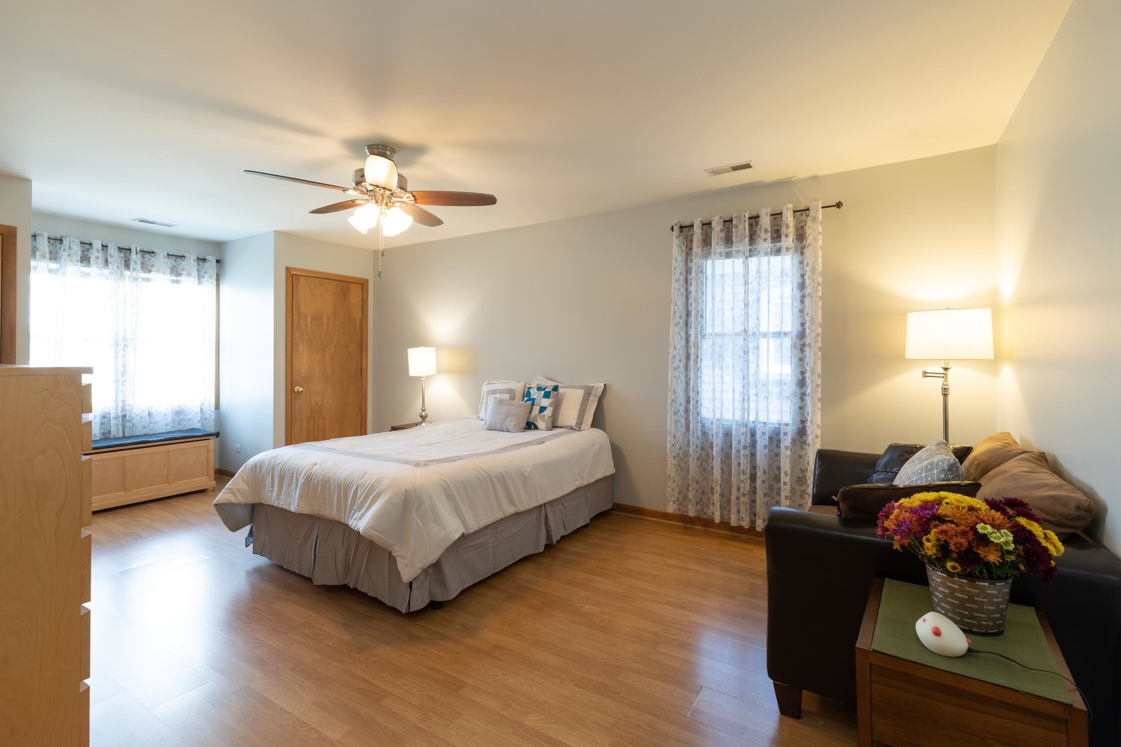 9047 Bartlett Avenue Brookfield, IL 60513 - Photo 14 of 20