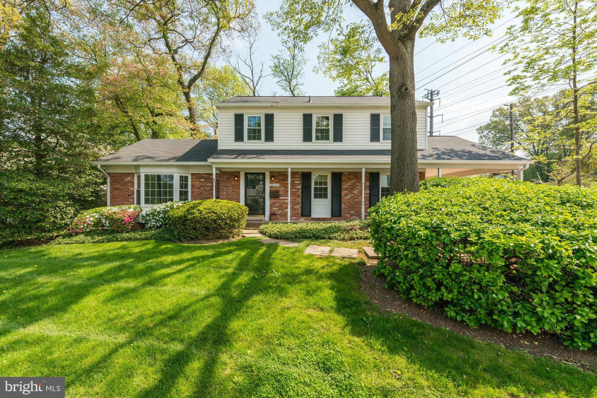 8400 Postoak Road Potomac, MD 20854 - Photo 1 of 26 Exterior (Front)