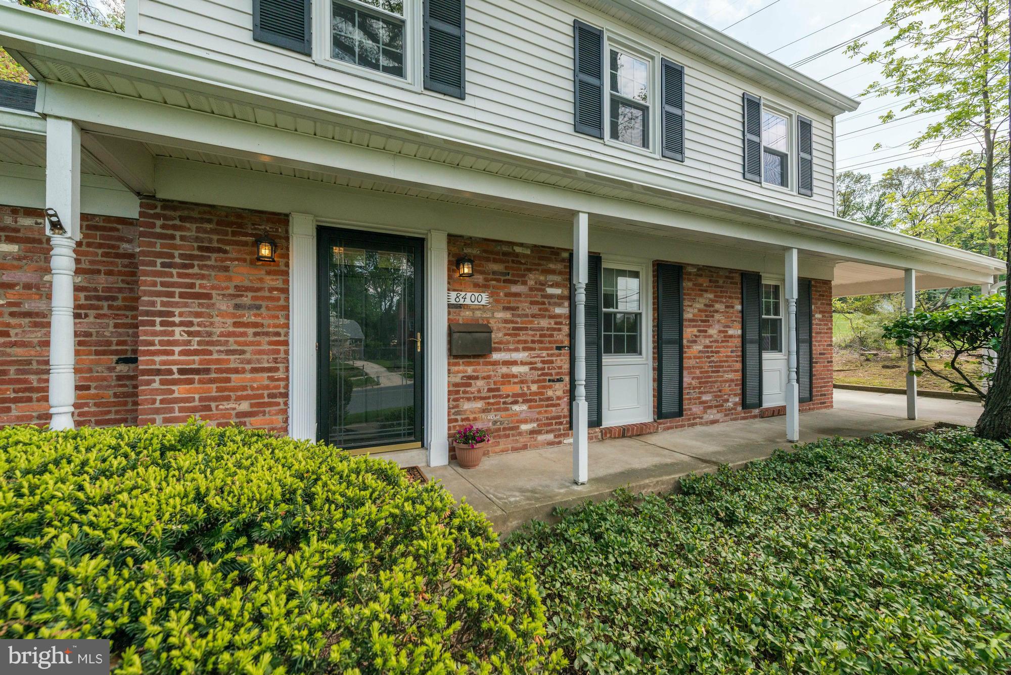 8400 Postoak Road Potomac, MD 20854 - Photo 2 of 26 Exterior (Front)