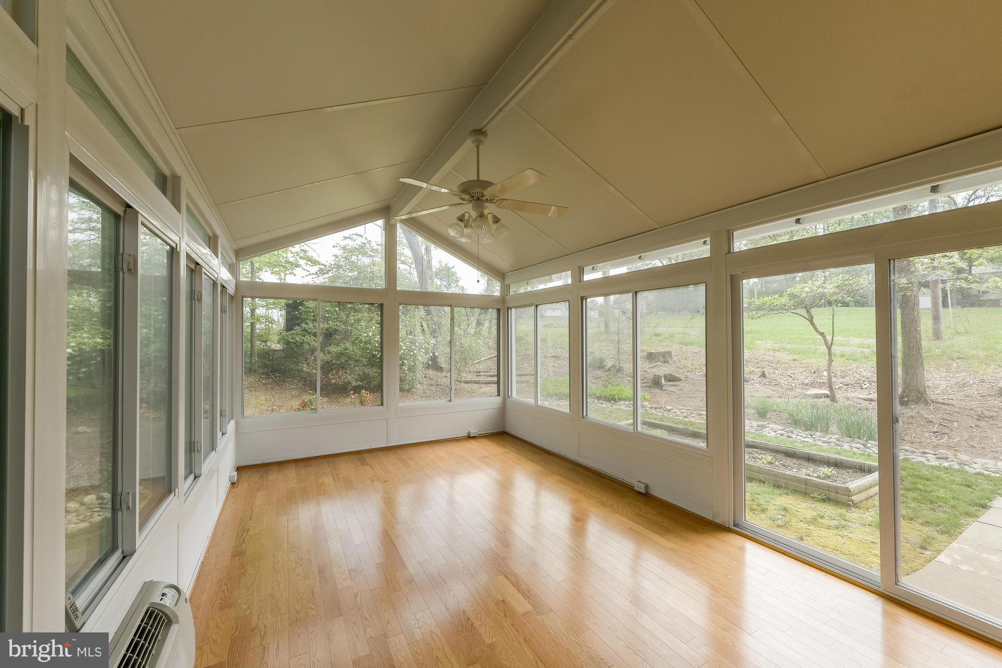 8400 Postoak Road Potomac, MD 20854 - Photo 12 of 26 Interior (General)