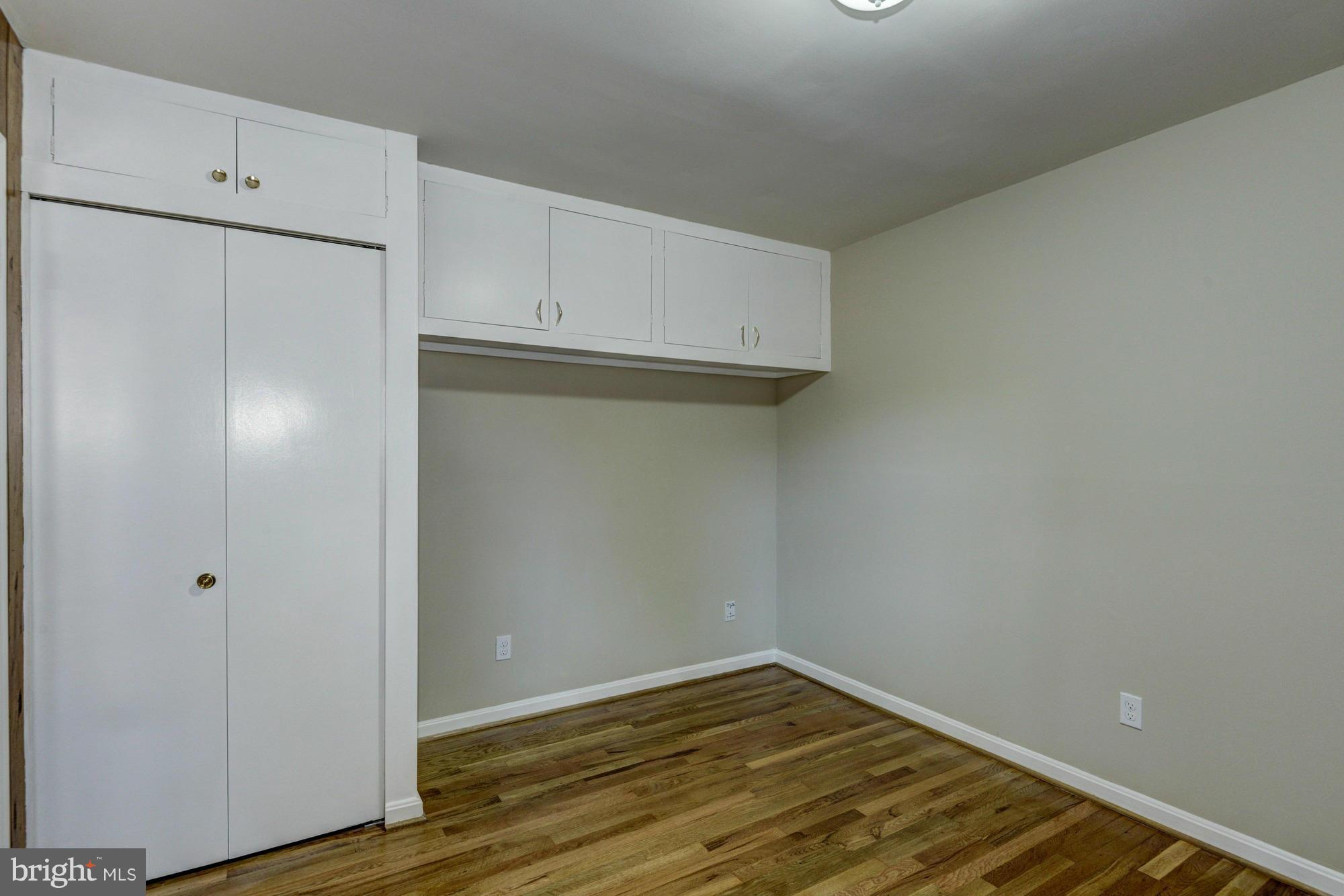 8400 Postoak Road Potomac, MD 20854 - Photo 14 of 26 Bedroom
