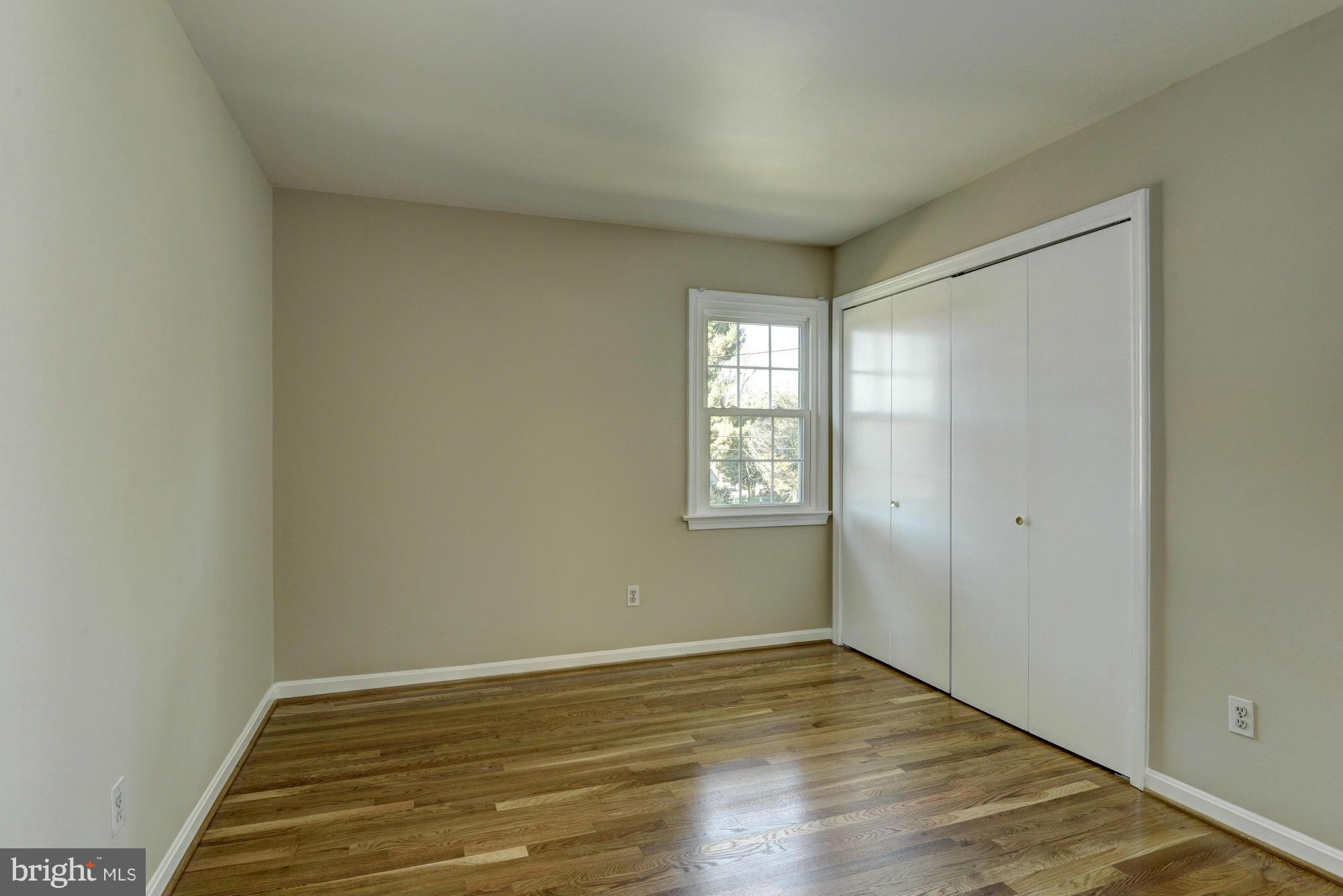 8400 Postoak Road Potomac, MD 20854 - Photo 21 of 26 Bedroom