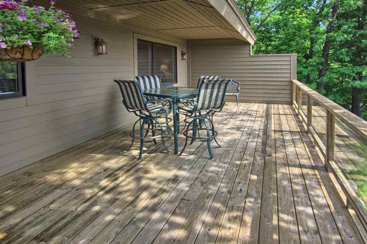 6284 Red Fox Run Traverse City, MI 49686 - Photo 5 of 36 1848837-4.JPG