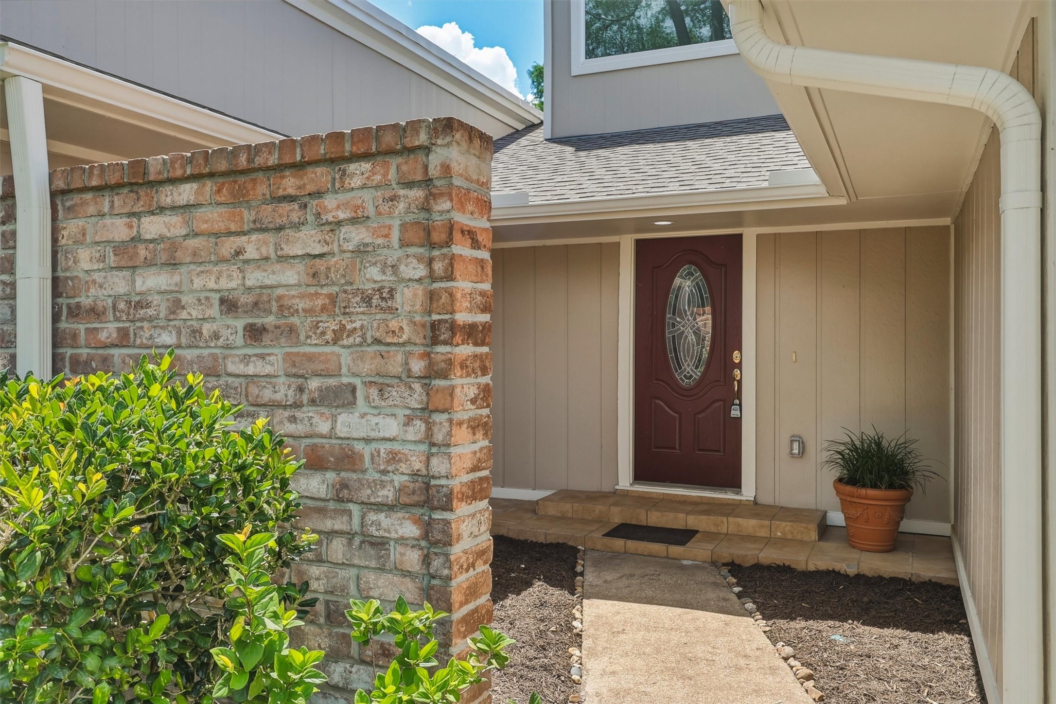 22411 Waynoka Road Katy, TX 77450 - Photo 4 of 34 Semi private entry