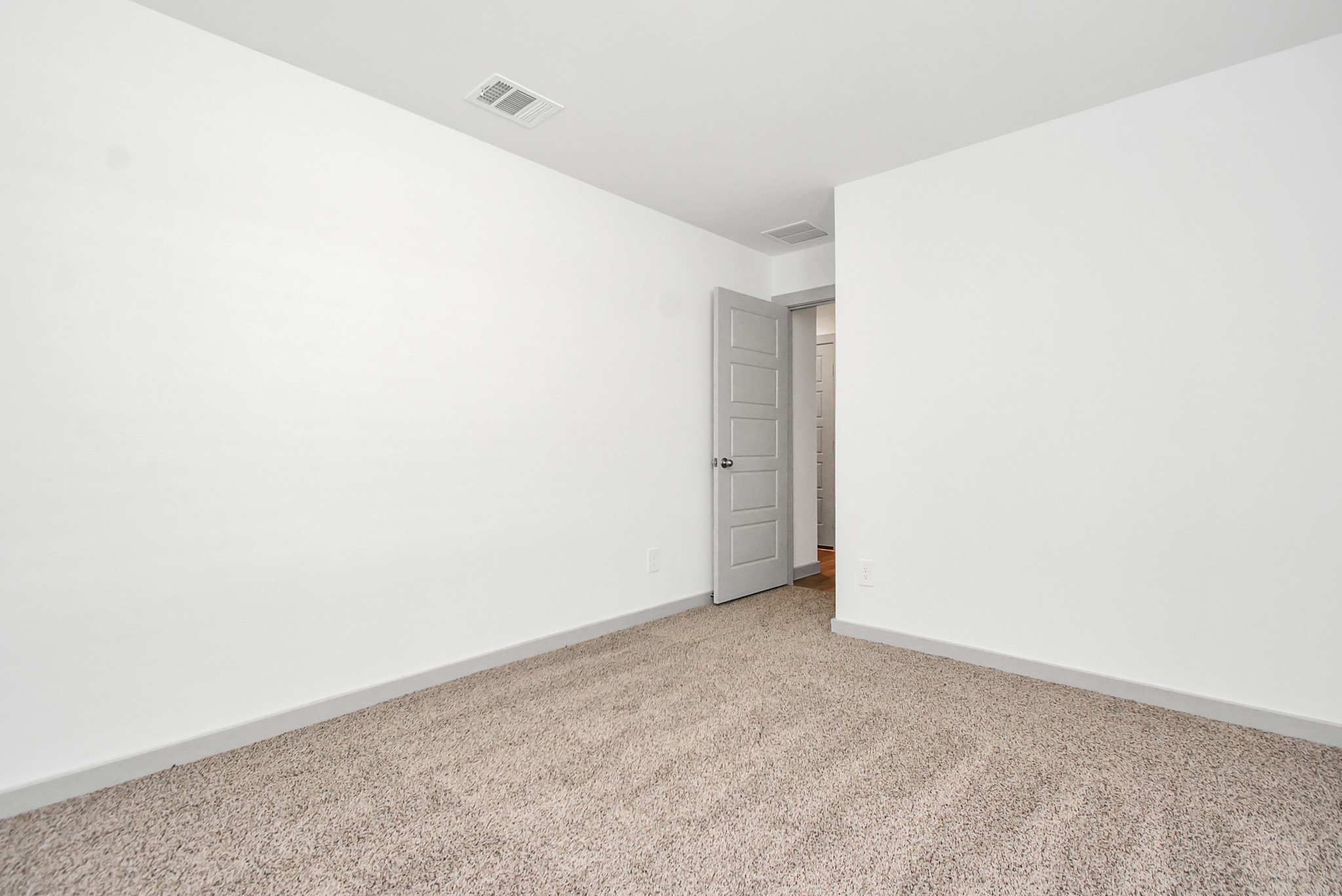 1114 Hughes Crossing Drive Rosharon, TX 77583 - Photo 12 of 32