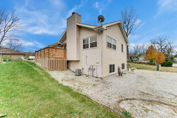 $229,900 | 134 Fossil Lake Road, Wilmington, IL 60481