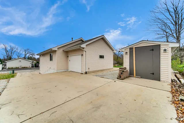 $238,500 | 134 Fossil Lake Road, Wilmington, IL 60481