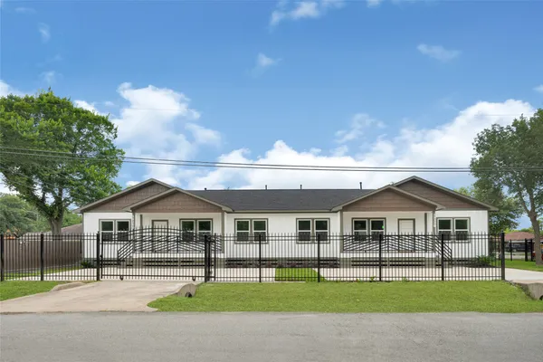 $459,000 | 5930 Boness Road, Unit A & B, Houston, TX 77396