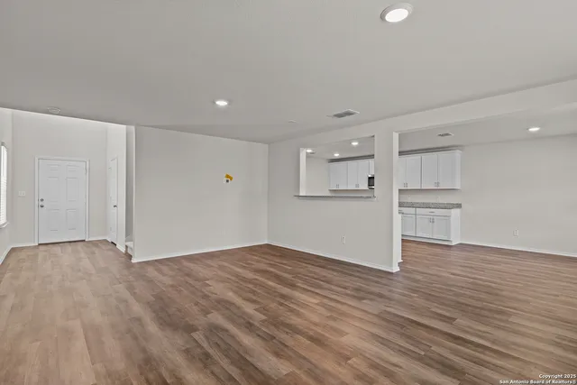 $271,663 | 4121 Lily Glade Lane, Seguin, TX 78155