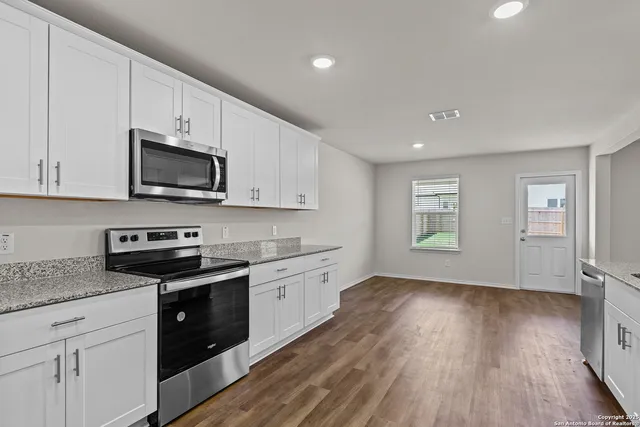 $271,663 | 4121 Lily Glade Lane, Seguin, TX 78155