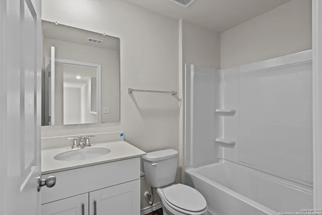 $271,663 | 4121 Lily Glade Lane, Seguin, TX 78155