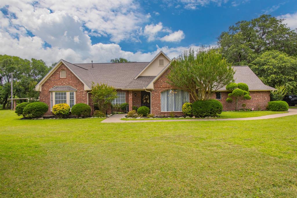 550 Creek Road Lorena, TX 76655 - Photo 1 of 34