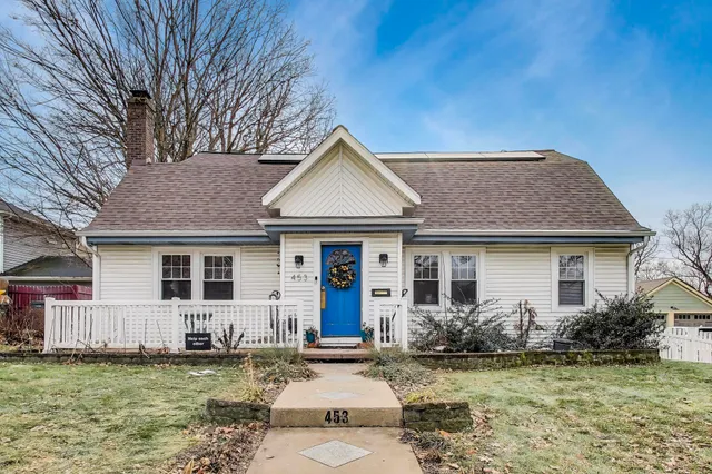$440,000 | 453 Chestnut Street, Valparaiso, IN 46385
