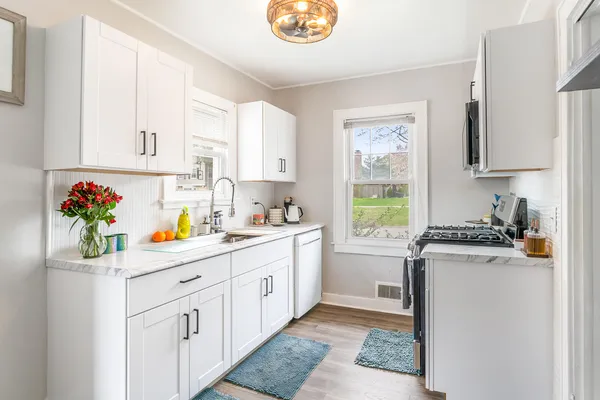 $435,000 | 453 Chestnut Street, Valparaiso, IN 46385