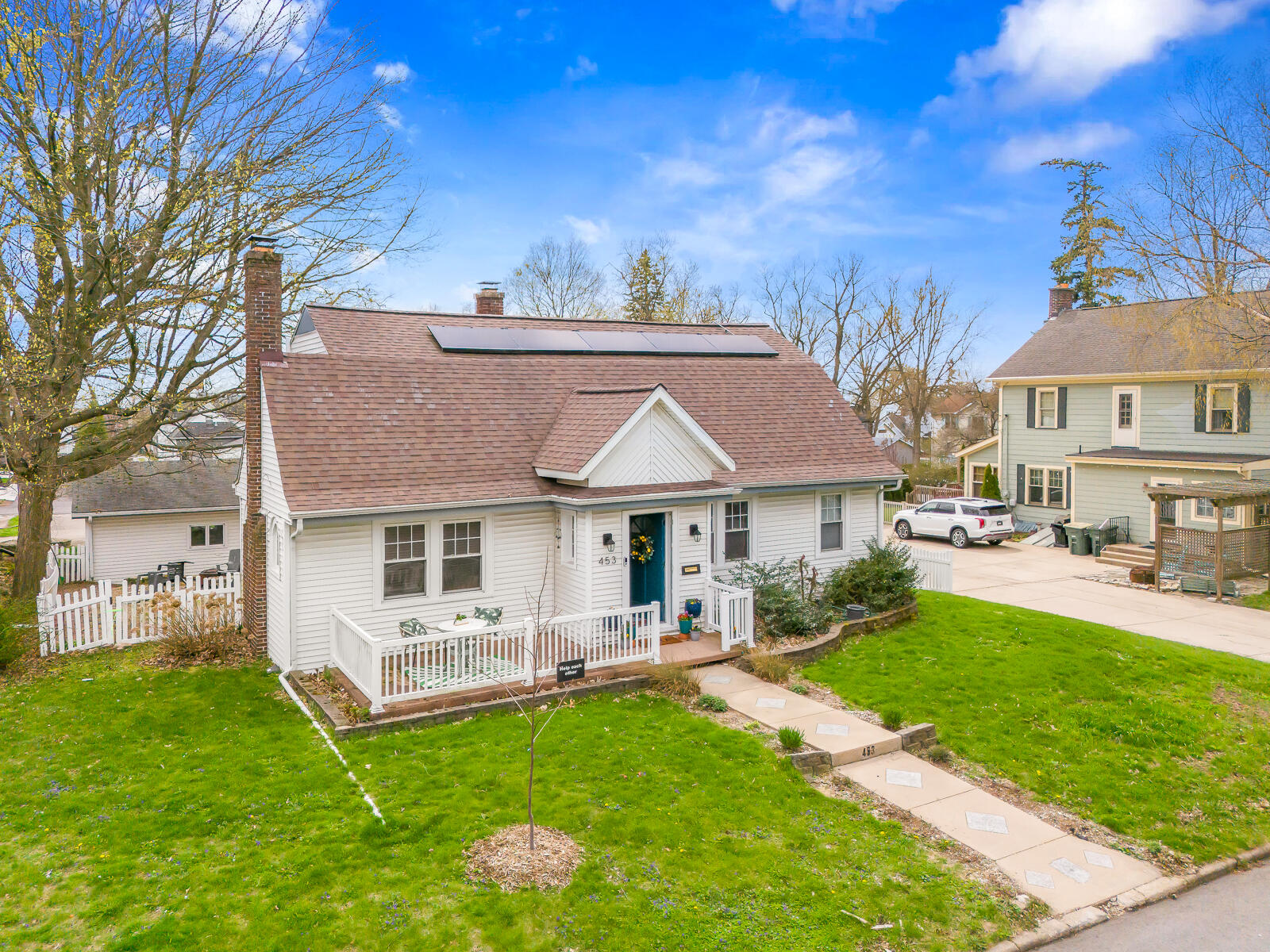 453 Chestnut Street Valparaiso, IN 46385 - Photo 2 of 47 1600x1200