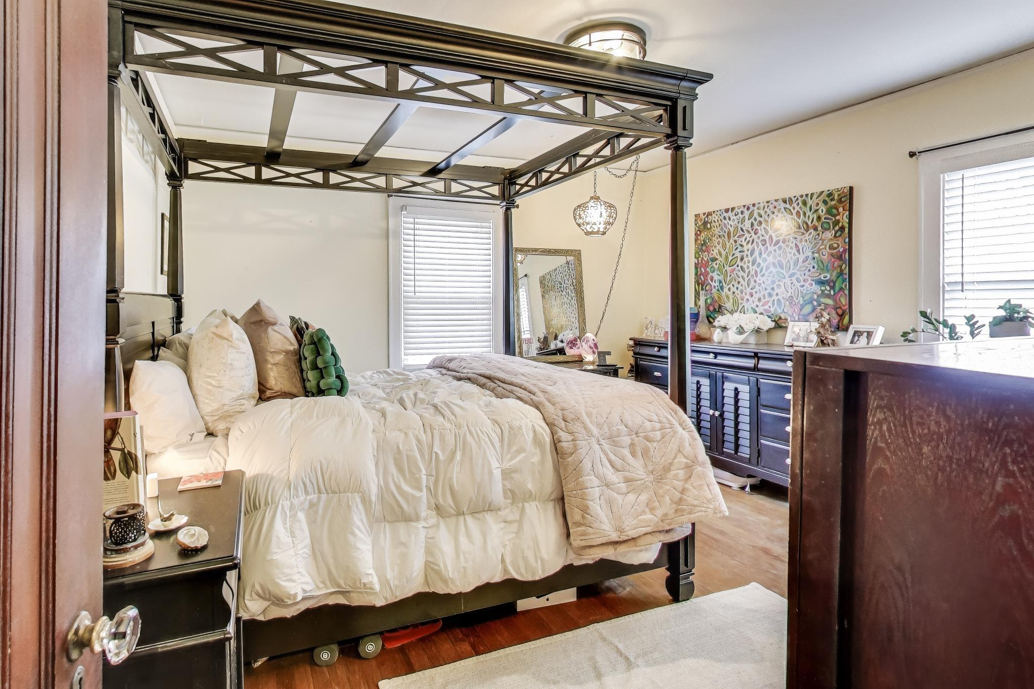 453 Chestnut Street Valparaiso, IN 46385 - Photo 21 of 47 2048x1365