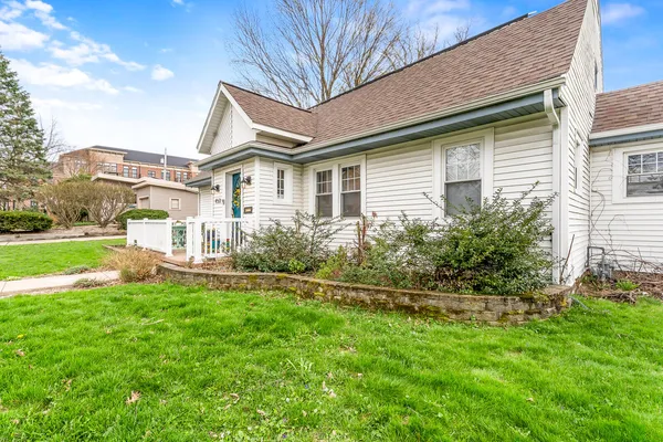 $435,000 | 453 Chestnut Street, Valparaiso, IN 46385