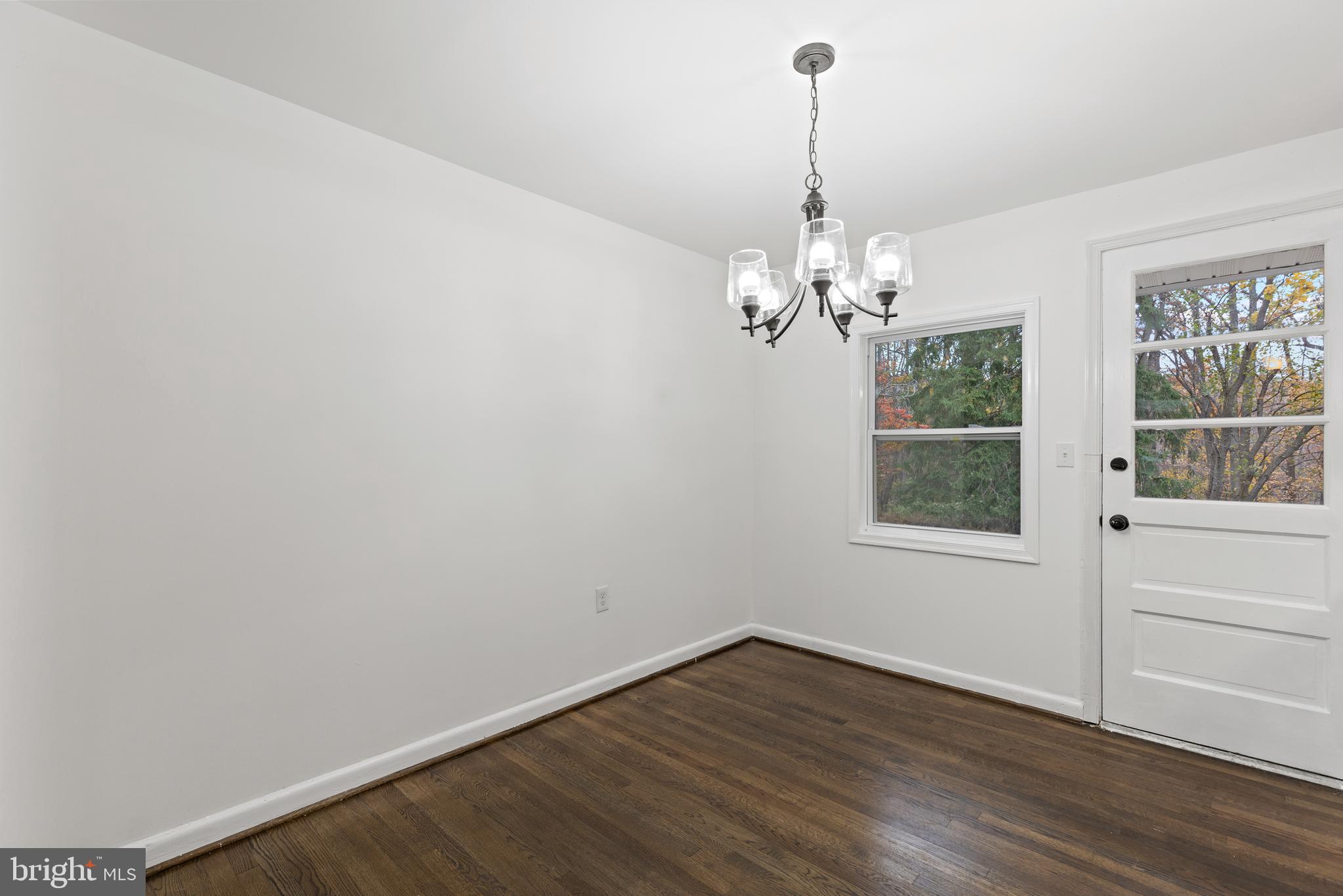 1503 Ladd Street Silver Spring, MD 20902 - Photo 7 of 39 Gallery Image 7