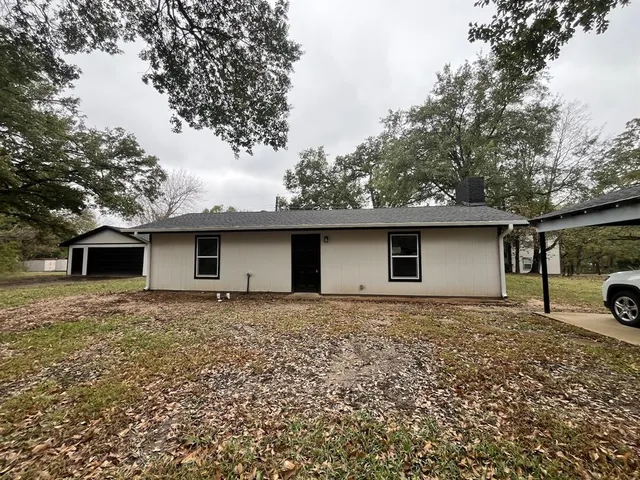$1,390 | 154 Sierra Madre Street, Mabank, TX 75156